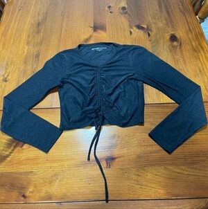 Beyond Yoga Womens Grey Black Ruched Tie Front Long Sleeve Crop Shirt Size XS